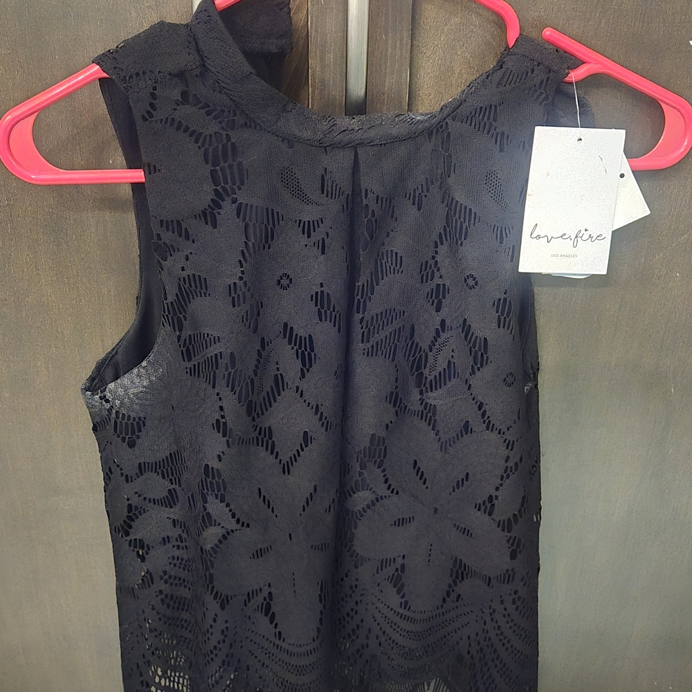 Black Lace Sleeveless Top